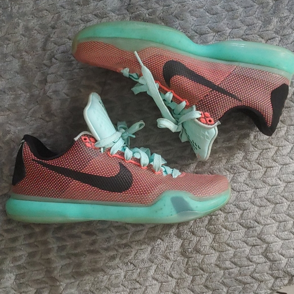 Kobe 10 (easter) - Picture 2 of 3